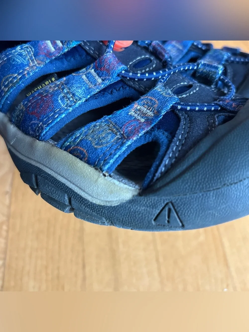 KEEN Newport H2 Blue Sandals Youth Boys Kids Sz 4 Smokey The Bear Shoes Hiking